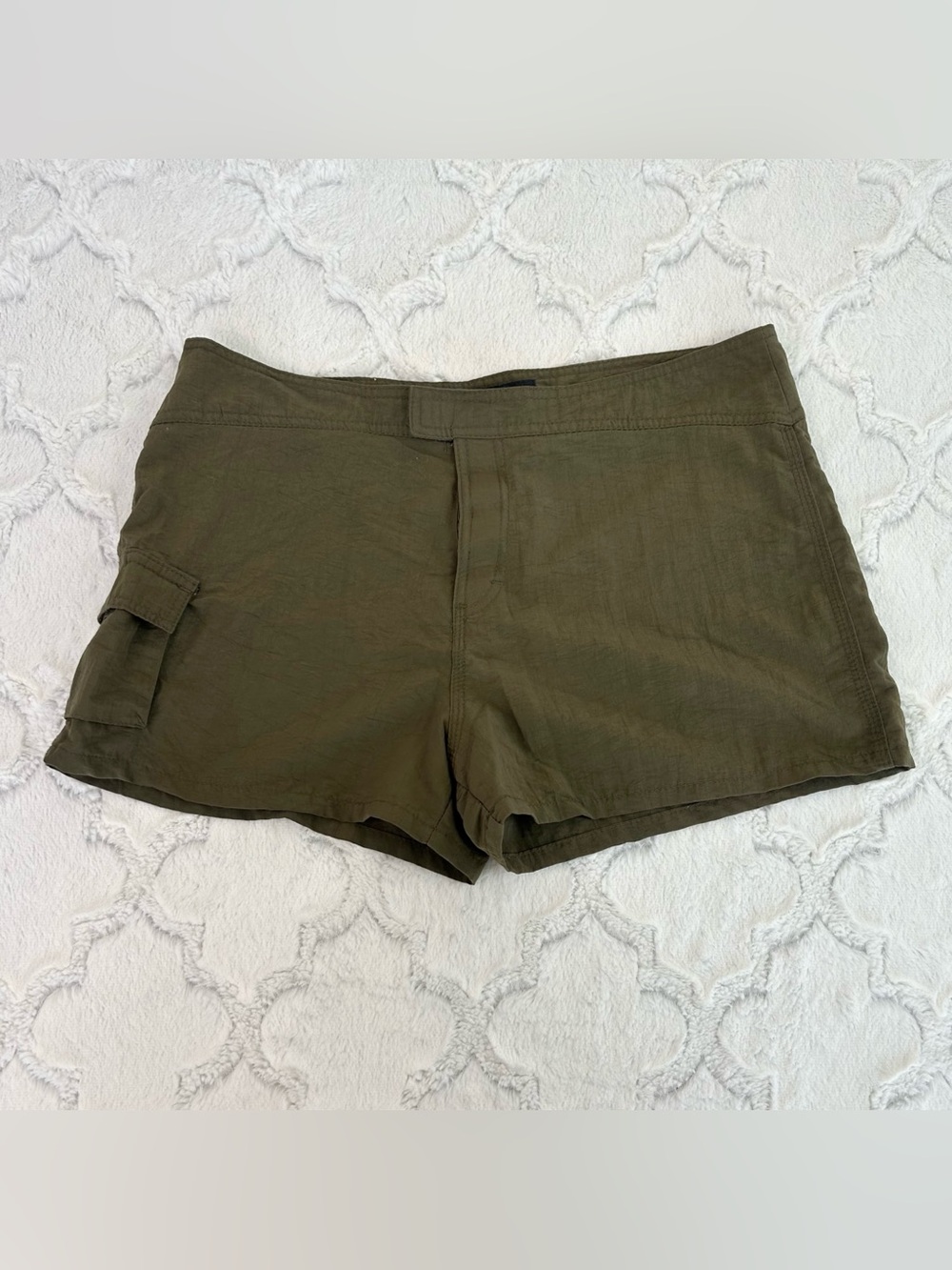 Vintage Y2K Green Nylon Cargo Shorts Size Large Skater Effortless